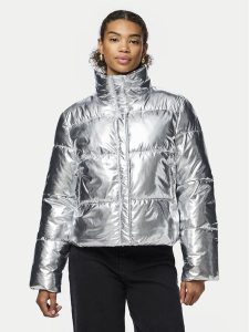 Pieces Kurtka zimowa Namie 17151539 Srebrny Regular Fit. Szare kurtki Pieces, na zimę, s, bez wzorów, z syntetyku, bez kaptura. Za 219,99 zł.