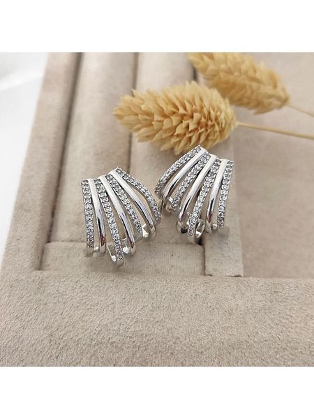 Nakkash Kolczyki-wkrętki z cyrkoniami rozmiar: onesize. Szare kolczyki Nakkash, z cyrkonią, z mosiądzu. Za 104,64 zł.