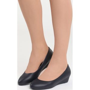 Granatowe Koturny Something I Need. Czółenka marki Born2be. Za 49,99 zł.