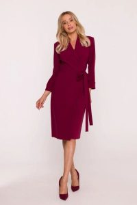 Elegancka sukienka ołówkowa kopertowa z wiązaniem bordowa. Czerwone sukienki Stylove, do pracy, l, bez wzorów, biznesowe, bez kołnierzyka, bez ramiączek, kopertowe. Za 449,00 zł.