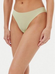 Chantelle Figi klasyczne Pulpies C22HA3 Zielony. Zielone figi Chantelle, bez wzorów, z syntetyku. Za 39,99 zł.