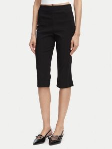 Guess T-Shirt W6YI64 K6710 Biały Regular Fit. Białe t-shirty Guess, xxl, z aplikacjami, z wiskozy, bez kołnierzyka, bez ramiączek. Za 214,99 zł.