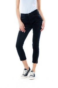 WRANGLER ANKLE SKINNY DAMSKIE SPODNIE JEANSOWE JEANSY BLACK W222FP100 112127766. Czarne rurki Wrangler, z jeansu. Za 153,99 zł.