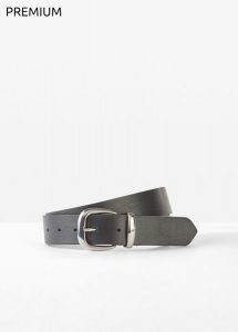 Pasek skórzany. Czarne paski bonprix, bez wzorów, eleganckie. Za 89,99 zł.