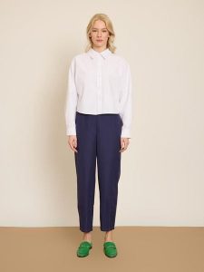 BGN Koszula w kolorze białym rozmiar: 36. Białe koszule BGN, bez wzorów, bez kołnierzyka, bez ramiączek. Za 86,99 zł.