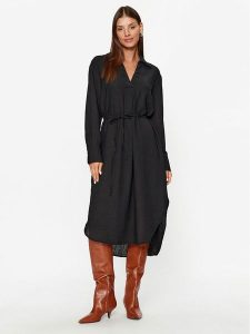 Vero Moda Sukienka codzienna Chris 10292485 Czarny Regular Fit. Czarne kombinezony Vero Moda, m, bez wzorów, z syntetyku, bez kołnierzyka, bez ramiączek. Za 229,99 zł.