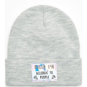 Czapka z naszywką - Jasny szary. Czapki marki TRIBORD. W wyprzedaży za 9,99 zł.