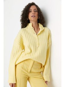 Trendyol Sweter w kolorze żółtym rozmiar: L. Żółte swetry oversize Trendyol, l, bez wzorów, prążkowane, bez ramiączek. Za 73,99 zł.