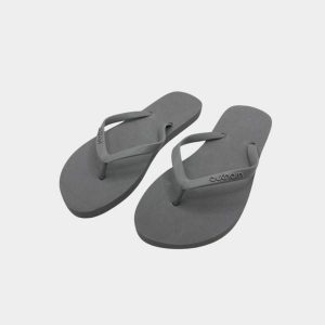 Japonki damskie na plażę Outhorn OTHWSS24FFLIF160. Szare klapki Outhorn, bez wzorów, z gumy, bez obcasa. Za 34,99 zł.
