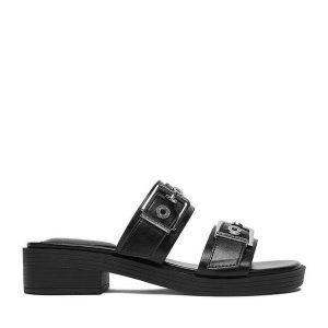 Klapki Beverly Hills Polo Club. Czarne klapki Beverly Hills Polo Club, bez wzorów, bez obcasa. Za 179,99 zł.