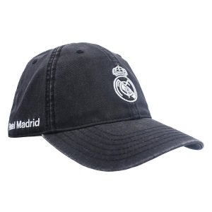 Czapka Real Madryt Junior - oficjalna licencjonowana. Czarne czapki REAL MADRID, bez wzorów. Za 99,00 zł.