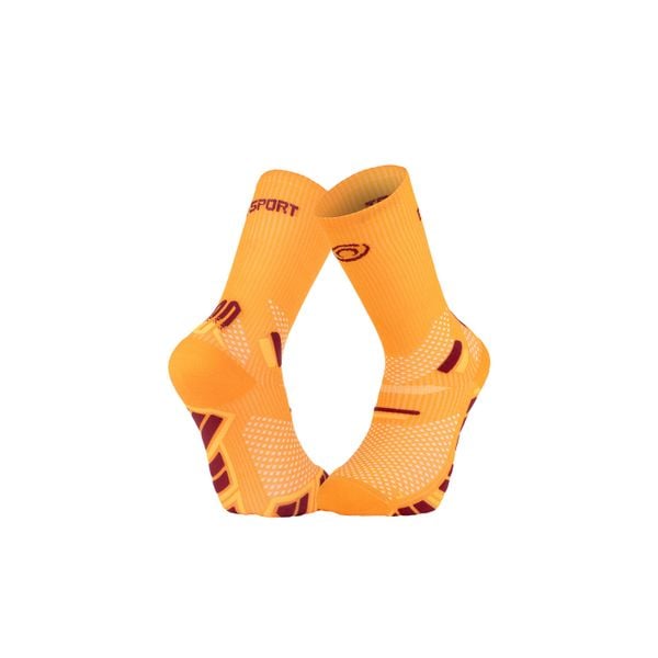 Wysokie skarpety BV Sport Ultra 2. Brązowe skarpetki BV SPORT, bez wzorów. Za 115,50 zł.