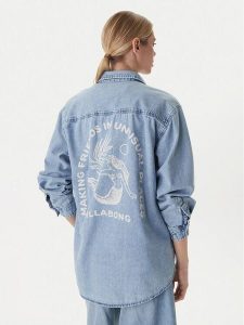 Billabong Koszula jeansowa Down The Coast EBJWT00122 Niebieski Oversize. Niebieskie koszule Billabong, xs, bez wzorów, z bawełny, bez kołnierzyka, bez ramiączek. Za 299,99 zł.