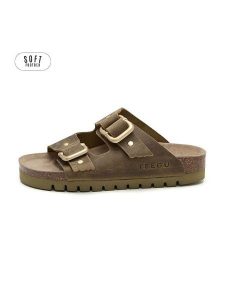 Teegu Skórzane klapki w kolorze khaki rozmiar: 38. Brązowe klapki teegu, bez wzorów, z otwartym noskiem, bez obcasa. Za 195,99 zł.