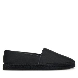 Espadryle Calvin Klein. Czarne espadryle Calvin Klein, bez wzorów, bez obcasa. Za 189,99 zł.