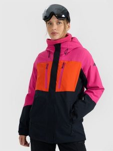 4F Kurtka narciarska membrana 10000 damska - różowa S. Czerwone kurtki 4f, na zimę, l, bez wzorów, z materiału, bez kaptura. W wyprzedaży za 349,99 zł.