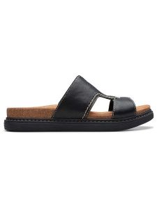 Clarks Skórzane klapki "Arwell Walk" w kolorze czarnym rozmiar: 39,5. Czarne klapki Clarks, bez wzorów, z otwartym noskiem, bez obcasa. Za 267,92 zł.
