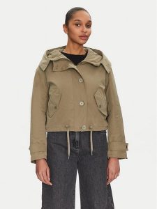 Guess Kurtka przejściowa W5RL13 WGWD2 Zielony Regular Fit. Zielone kurtki Guess, s, z aplikacjami, z syntetyku, bez kaptura. Za 369,99 zł.