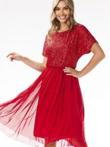 Sukienka Model A689 Red - awama. Czerwone sukienki Awama, na karnawał, l, bez wzorów, z elastanu, eleganckie, bez kołnierzyka, bez ramiączek, midi. Za 356,58 zł.
