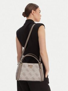 Guess Torebka 180457 Beżowy. Brązowe kuferki Guess, z aplikacjami, ze skóry, bez dodatków. Za 639,99 zł.