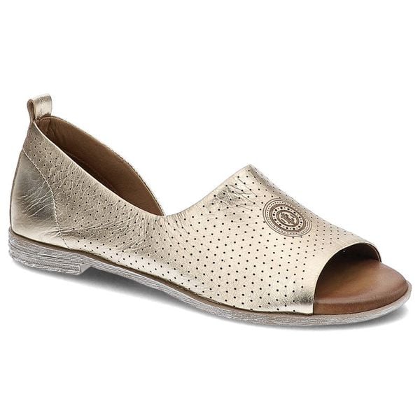 Sandały damskie Artiker, wykonane ze skóry naturalnej licowej z perforowaną cholewką odkrytym przodem naszywanym detalem i przeszyciem wokół podeszwy. Żółte sandały ARTIKER, bez wzorów, ze skóry, z otwartym noskiem, bez obcasa, bez zapięcia. Za 219,00 zł.