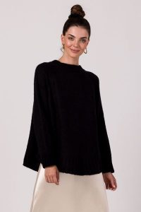 Sweter Oversize z Nietoperzowym Rękawem - Czarny. Czarne swetry klasyczne MOE, uniwersalny, z materiału, bez kołnierzyka. Za 201,90 zł.