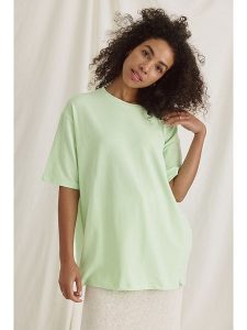 Cotton Candy Koszulka "Umut" w kolorze miętowym rozmiar: L. Zielone bluzki Cotton Candy, l, bez wzorów, bez kołnierzyka, bez ramiączek. Za 105,14 zł.