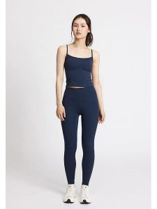 Rethinkit Legginsy sportowe "All day" w kolorze granatowym rozmiar: XL. Niebieskie legginsy Rethinkit, bez wzorów, z materiału, z podwyższonym stanem. Za 139,87 zł.