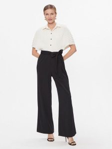 DKNY Kombinezon DD3J3455 Czarny Relaxed Fit. Czarne kombinezony DKNY, bez wzorów, z syntetyku, bez kołnierzyka, bez ramiączek. Za 439,99 zł.