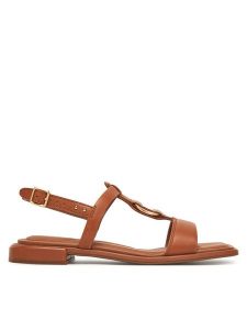 Clarks Sandały Ariany Sling 26181242 Brązowy. Brązowe sandały Clarks, bez wzorów, ze skóry, bez obcasa, na płaskiej podeszwie, bez zapięcia. Za 339,99 zł.
