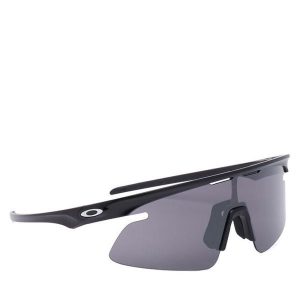 Okulary przeciwsłoneczne Oakley. Czarne okulary przeciwsłoneczne Oakley. Za 649,99 zł.