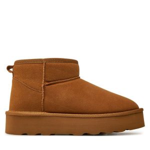 Śniegowce ONLY. Brązowe buty zimowe ONLY, bez obcasa, bez zapięcia. Za 249,99 zł.