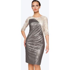 Sukienka w kolorze szarym. Sukienki marki Far Far Fashion. W wyprzedaży za 84,95 zł.