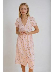 Monki Sukienka w kolorze jasnoróżowym rozmiar: 32. Różowe sukienki Monki, bez wzorów, bez kołnierzyka, bez ramiączek, midi. Za 43,99 zł.