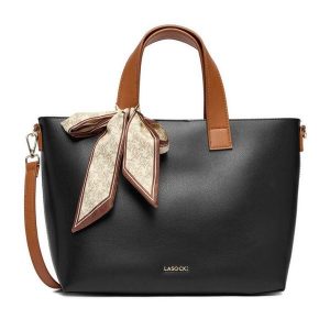 Torebka Lasocki. Czarne torebki klasyczne Lasocki, bez wzorów, bez dodatków. Za 199,99 zł.