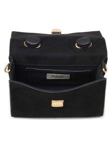 Clarks Skórzana torebka "Roslyn Ritzy" w kolorze czarnym - 18 x 15 x 6,5 cm rozmiar: onesize. Czarne torebki klasyczne Clarks, bez wzorów, z materiału, przez ramię, bez dodatków. Za 201,55 zł.