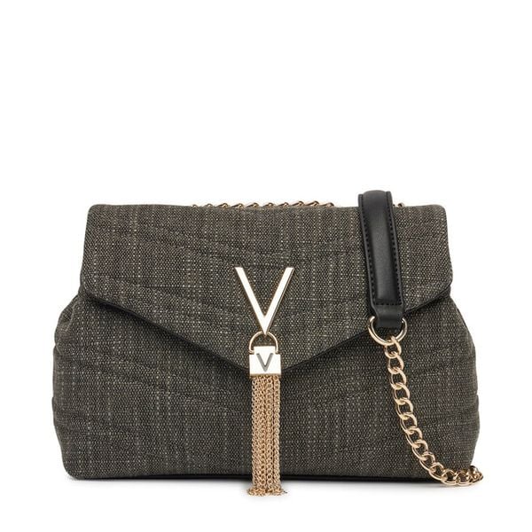 Torebka Valentino. Czarne torebki klasyczne Valentino, bez wzorów, bez dodatków. Za 309,99 zł.