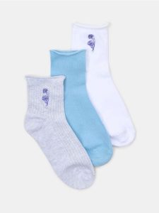 Skarpetki z haftowanym wzorkiem 3 pack - wielobarwny. Skarpetki Sinsay, bez wzorów. Za 12,99 zł.