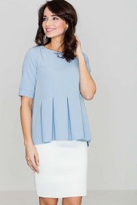 Elegancka Niebieska Bluzka z Kontrafałdami z Przodu. Niebieskie bluzki Katrus, m, bez wzorów, z materiału, eleganckie, bez kołnierzyka, bez ramiączek. Za 199,00 zł.