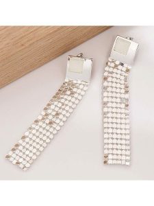 MENTHE À L'O Posrebrzane kolczyki-wkrętki z masą perłową rozmiar: onesize. Szare kolczyki MENTHE À L'O, z perłą, posrebrzane. Za 122,96 zł.