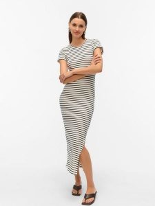 Vero Moda Sukienka w kolorze białym rozmiar: M. Białe sukienki Vero Moda, m, bez wzorów, bez kołnierzyka, bez ramiączek, maxi. Za 101,23 zł.
