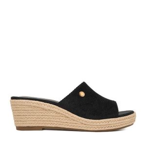 Espadryle Beverly Hills Polo Club. Czarne espadryle Beverly Hills Polo Club, bez wzorów, bez obcasa. Za 249,99 zł.