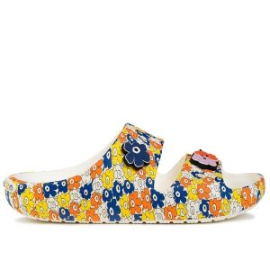 Klapki damskie Crocs MARIMEKKKO CLASIC SANDAL. Klapki Crocs, bez wzorów, z jeansu, bez obcasa. Za 179,00 zł.