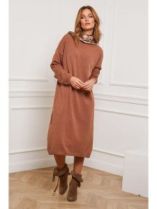 Joséfine Sukienka dzianinowa "Estudiente" w kolorze karmelowym rozmiar: XL. Brązowe sukienki Joséfine, xl, bez wzorów, z dzianiny, bez kołnierzyka, bez ramiączek, maxi. Za 216,95 zł.