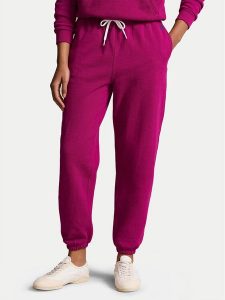 Polo Ralph Lauren Spodnie dresowe 211943009011 Różowy Regular Fit. Czerwone spodnie dresowe Polo Ralph Lauren, l, bez wzorów, z bawełny. Za 429,99 zł.