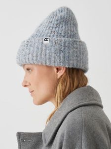 OPUS Czapka w kolorze błękitnym rozmiar: onesize. Niebieskie czapki Opus, bez wzorów, ze skóry. Za 74,63 zł.