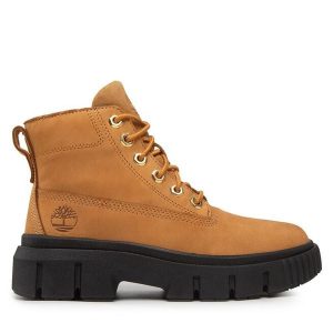Trzewiki Timberland. Brązowe botki Timberland, bez wzorów, bez obcasa, na płaskiej podeszwie, bez zapięcia. Za 539,99 zł.