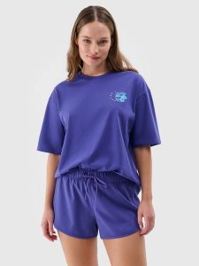 4F T-shirt oversize z nadrukiem damski - fioletowy XS. Fioletowe t-shirty 4f, xs, bez wzorów, z bawełny, bez kołnierzyka, bez ramiączek. W wyprzedaży za 29,99 zł.