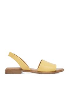 Lasocki Sandały CEO-EST-AFIONA-17 Żółty. Żółte sandały Lasocki, bez wzorów, ze skóry, bez obcasa, na płaskiej podeszwie, bez zapięcia. Za 139,99 zł.