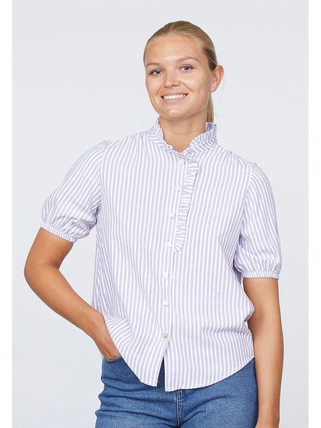 SisterS point Bluzka w kolorze lawendowo-białym rozmiar: L. Różowe bluzki Sisters Point, l, bez wzorów, bez kołnierzyka, bez ramiączek. Za 66,00 zł.